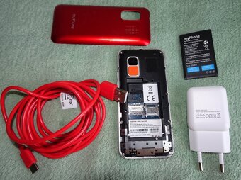 Predám seniorský MYPHONE HALO EASY s nabíjačkou - 2