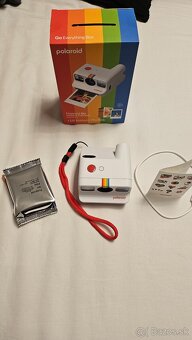 Polaroid Go instant Camera - 2