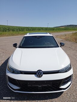 Predám vw passat b9 r-line - 2