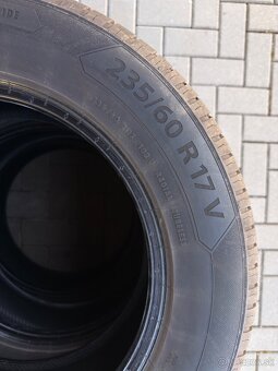 Barum Bravuris 5HM 235/60 R17V - 2