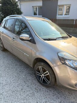 Renault Clio - 2