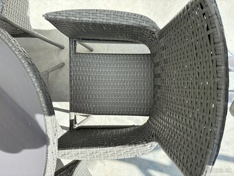 Zahradne sedenie - 2