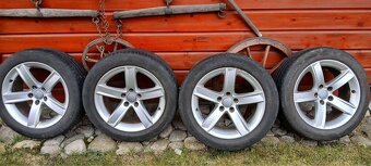 Gumy na Audi na elektrónoch - 2