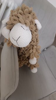 Ručne háčkovaný plyšový baranček na objednávku 🐑 - 2