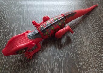 Robotická jašterica ALIVE - 2