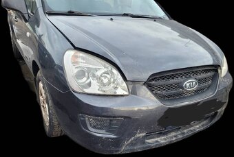 KIA CARENS PREDOK - 2