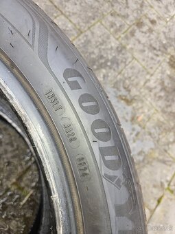 Goodyear sealTech 215/50 R19 - 2