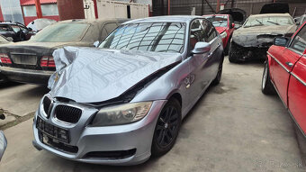 BMW E90 320i 2,0i 125kw - 2