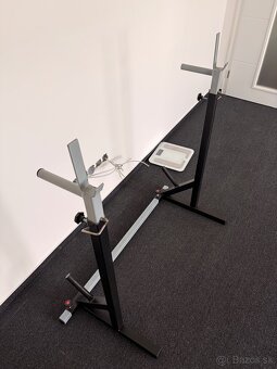 stojan na drepy - bench press - 2