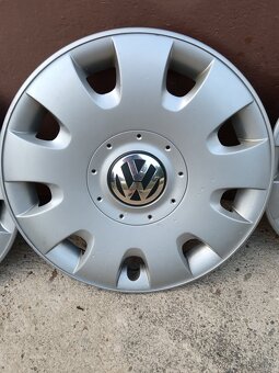 Puklice wolkswagen r15 - 2