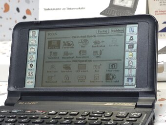 vintage digitálny organizér (PDA) Sharp Zaurus ZR-5800 - 2