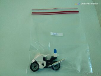 Lego set 4651 - 2