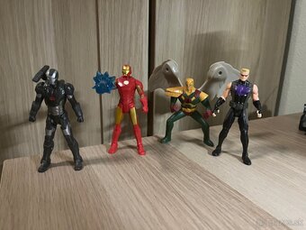 Marvel Figure Set + DC Hawkman - 2