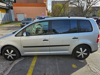 Volkswagen Touran - 2