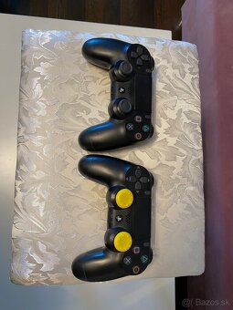 Playstation 4 Pro - 2