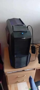 Predam herne pc aj z obrazovkov - 2