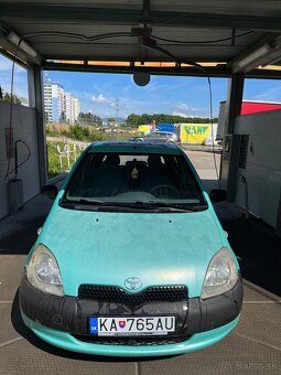 Predám šikovné a vzhľadom na vek zachovalé autíčko - 2