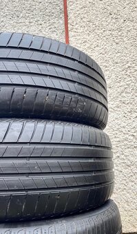 Letné pneu 235/45 r18 - 2