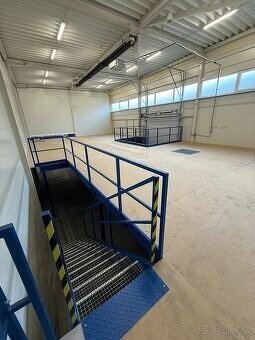 Predám oceľovú samostatne stojacu plošinu – 159 m² - 2