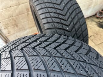 245/40R18 zimne - 2