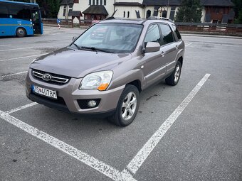 Kia Sportage 2.0 benzín 4x4, 2008, SK auto - 2