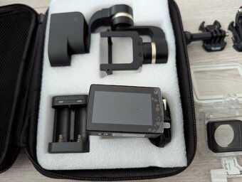 Akcna kamera Xiaomi Yi 4K + Gimbal + Prislusenstvo - 2