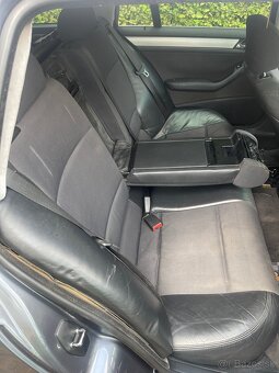 Predám sedačky BMW e46 touring - 2