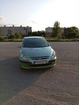 Pegueot 307 1.4i - 2
