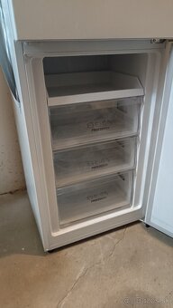 Kombinovaná chladnička s mrazničkou - 2