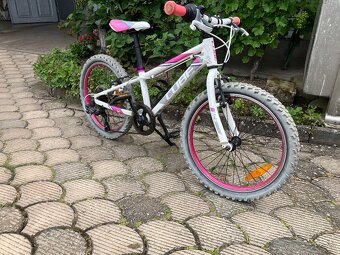 Predám dievčenský bicykel - 2