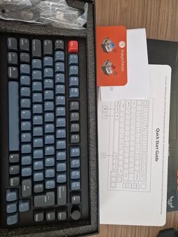 Keychron V1 Bezdrôtová klávesnica čierna - 2