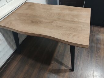 Jedálenský stôl - 2