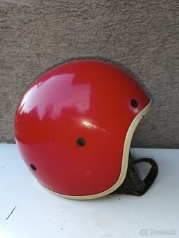 Stará přilba, helma - červená - 2