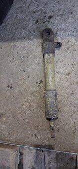Predám hydraulicke piesty - 2