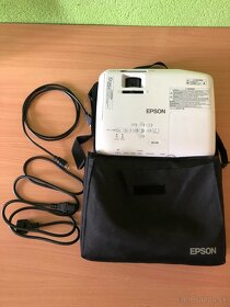 Projektor EPSON EB-S18 - 2