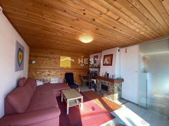 Rodinná usadlosť v úžasnej lokalite, Pozemok 9600 m2 - 2