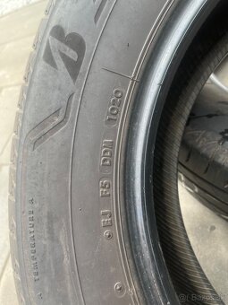 Bridgestone 225/65 r17 - 2