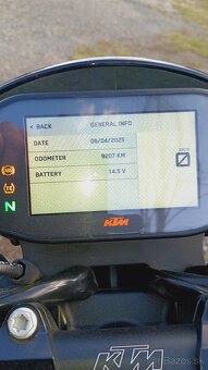 KTM duke 790 - 2