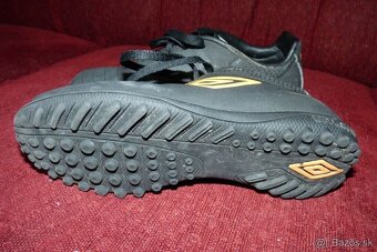 Kopačky Umbro turfy, veľ.35. - 2