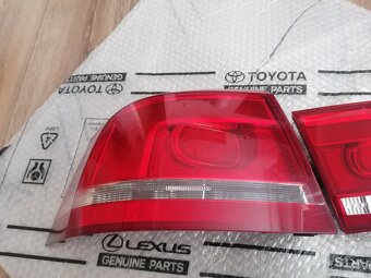 Volkswagen Passat B7 combi zadné svetlá - 2