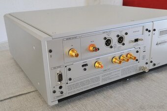 Esoteric P-03 Universal - 2