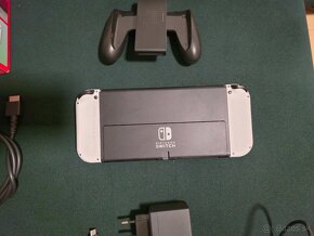 Predám nintendo switch OLED - 2