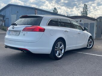 Predám Opel Insignia 2,0 CDTI biturbo 4x4 - 2