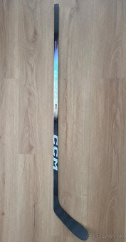 Predám novú hokejka CCM JetSpeed FT8 Pro junior - 2