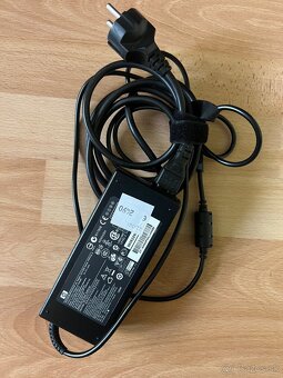 HP Originálny adaptér 120W - 2