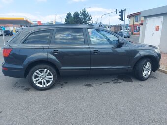 Predam Audi Q7 - 2