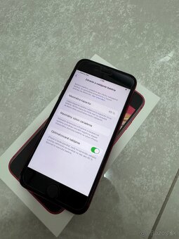 Apple iPhone SE 2020 Red 128GB - 2