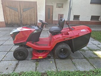 Predám záhradný traktorík - 2