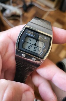 Predám vintage Seiko LC   chronograph digital Japan, 199e - 2