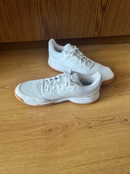 Biele tenisky adidas - 2